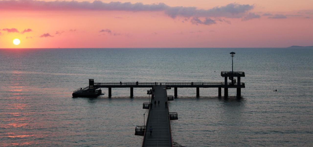 Luxury Apartment On The First Line To The Sea Burgas City Eksteriør billede