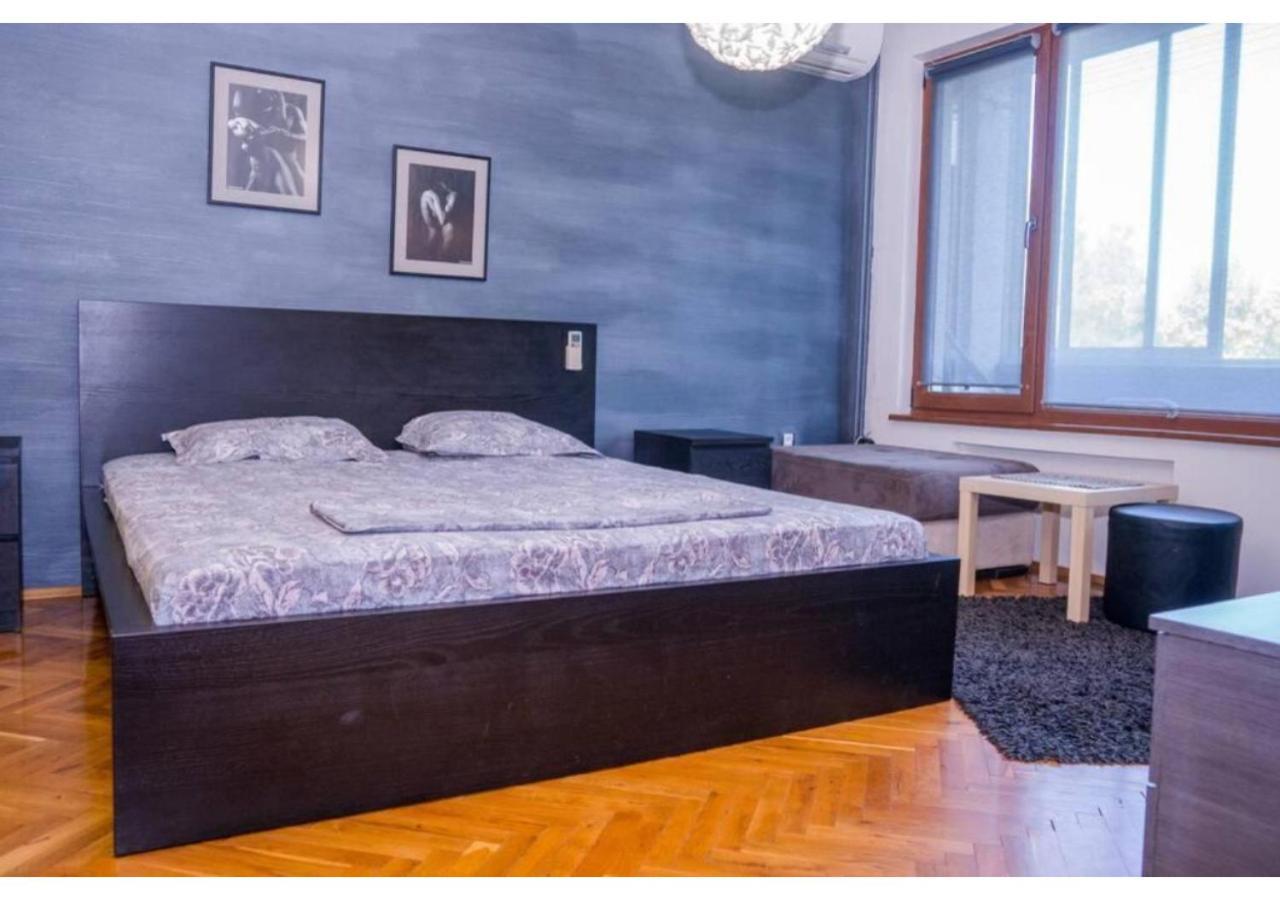 Luxury Apartment On The First Line To The Sea Burgas City Eksteriør billede