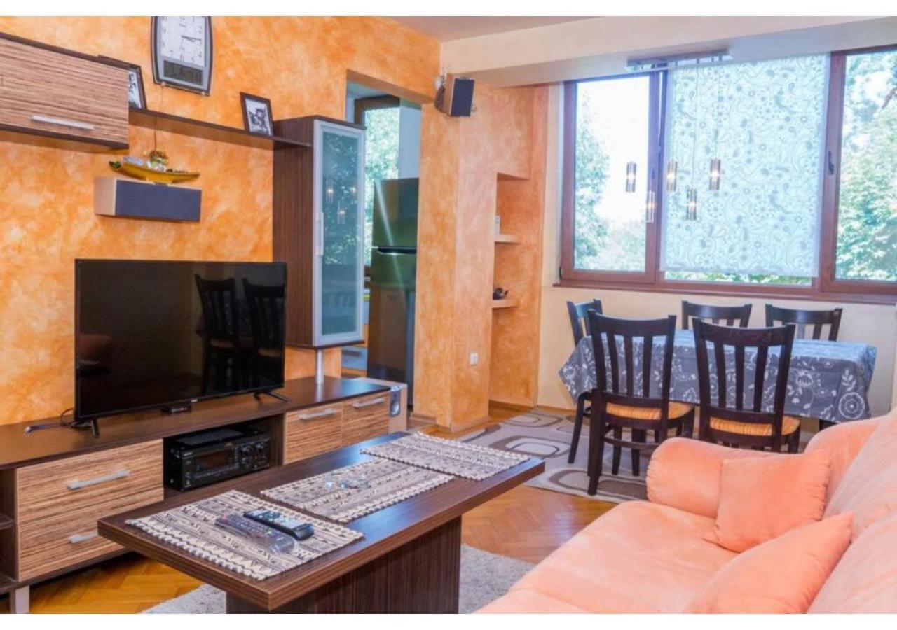 Luxury Apartment On The First Line To The Sea Burgas City Eksteriør billede